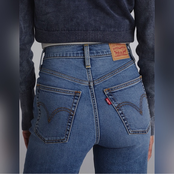 LEVI’S Ribcage Bells Dark 26 x 32 NWT - Picture 3 of 6